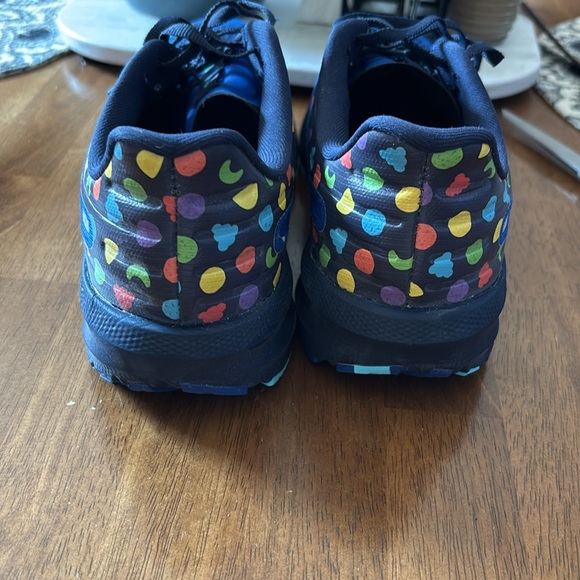 Brooks Launched 6 sneakers NWOT - Picture 5 of 11